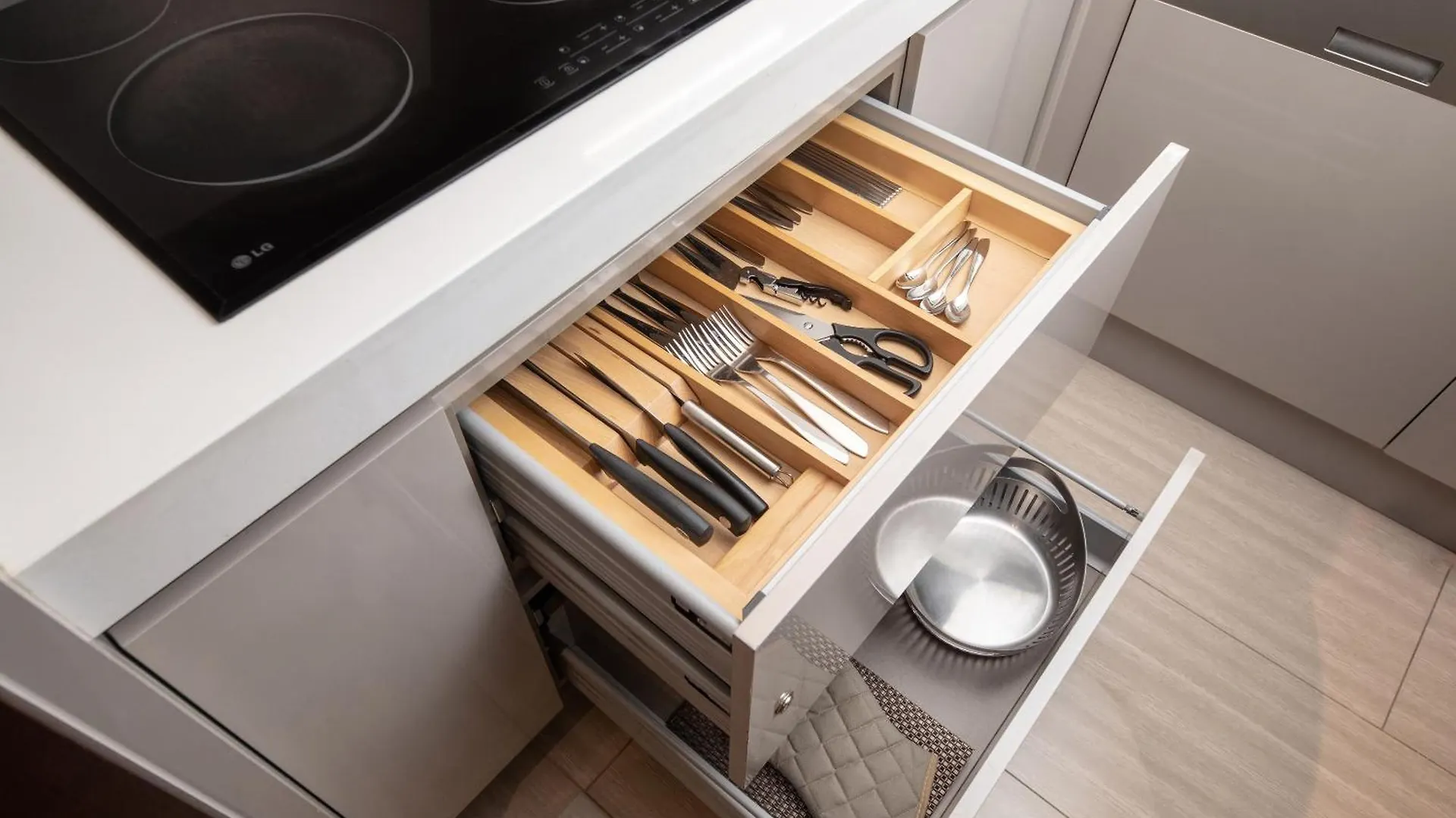 Oakwood Premier Incheon Aparthotel 5*,