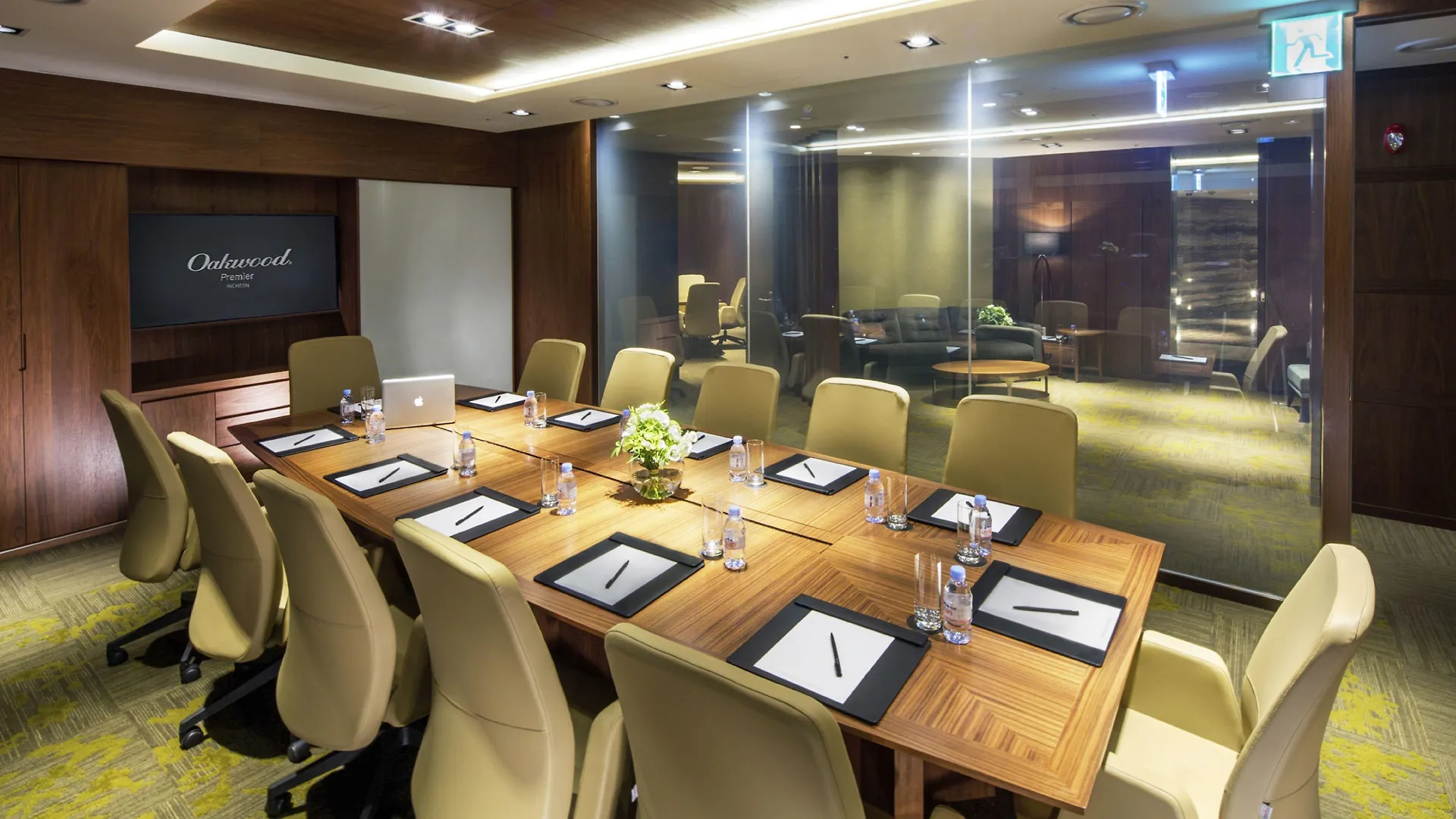 Oakwood Premier Incheon Aparthotel