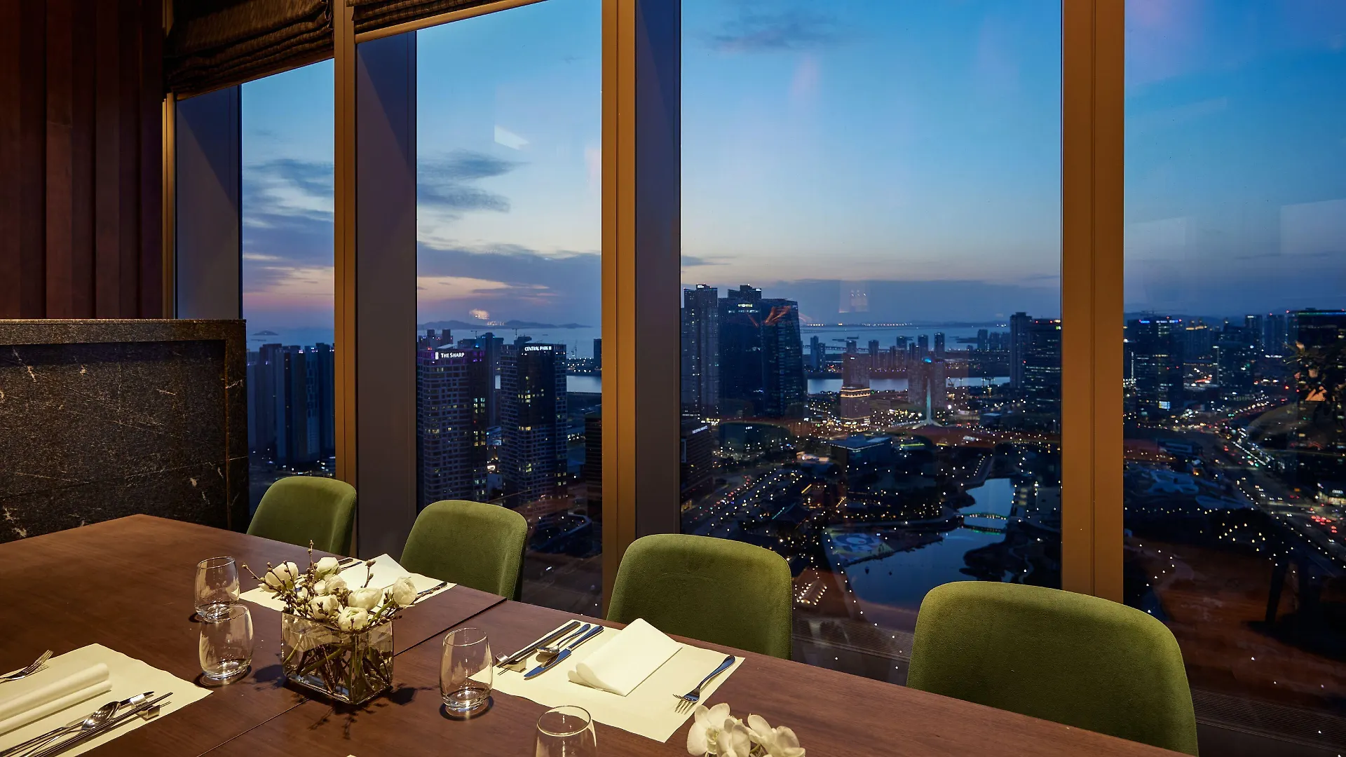 Oakwood Premier Incheon Aparthotel