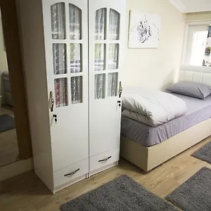 Erasmus House , Istanboel Turkije