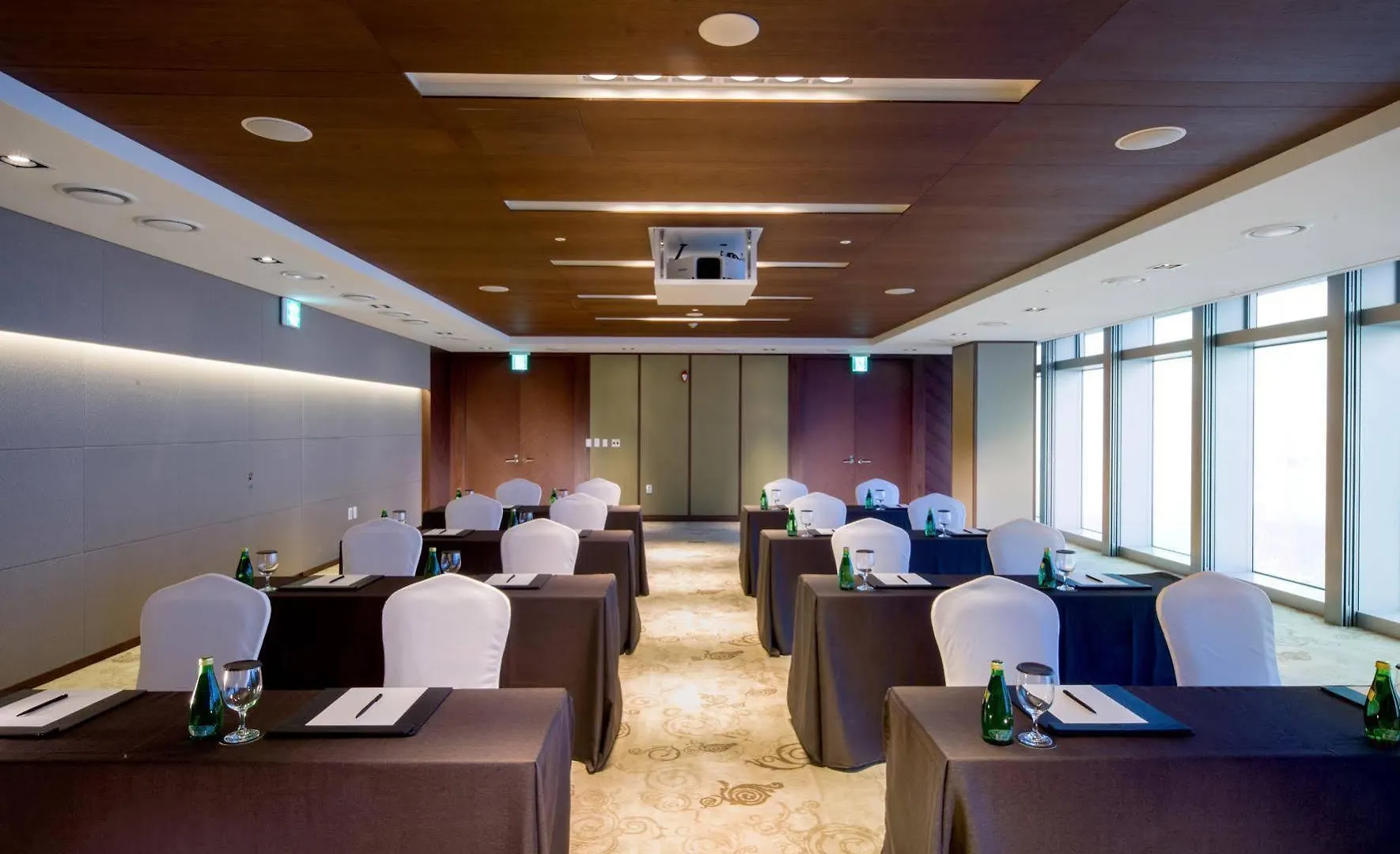 Aparthotel Oakwood Premier Incheon
