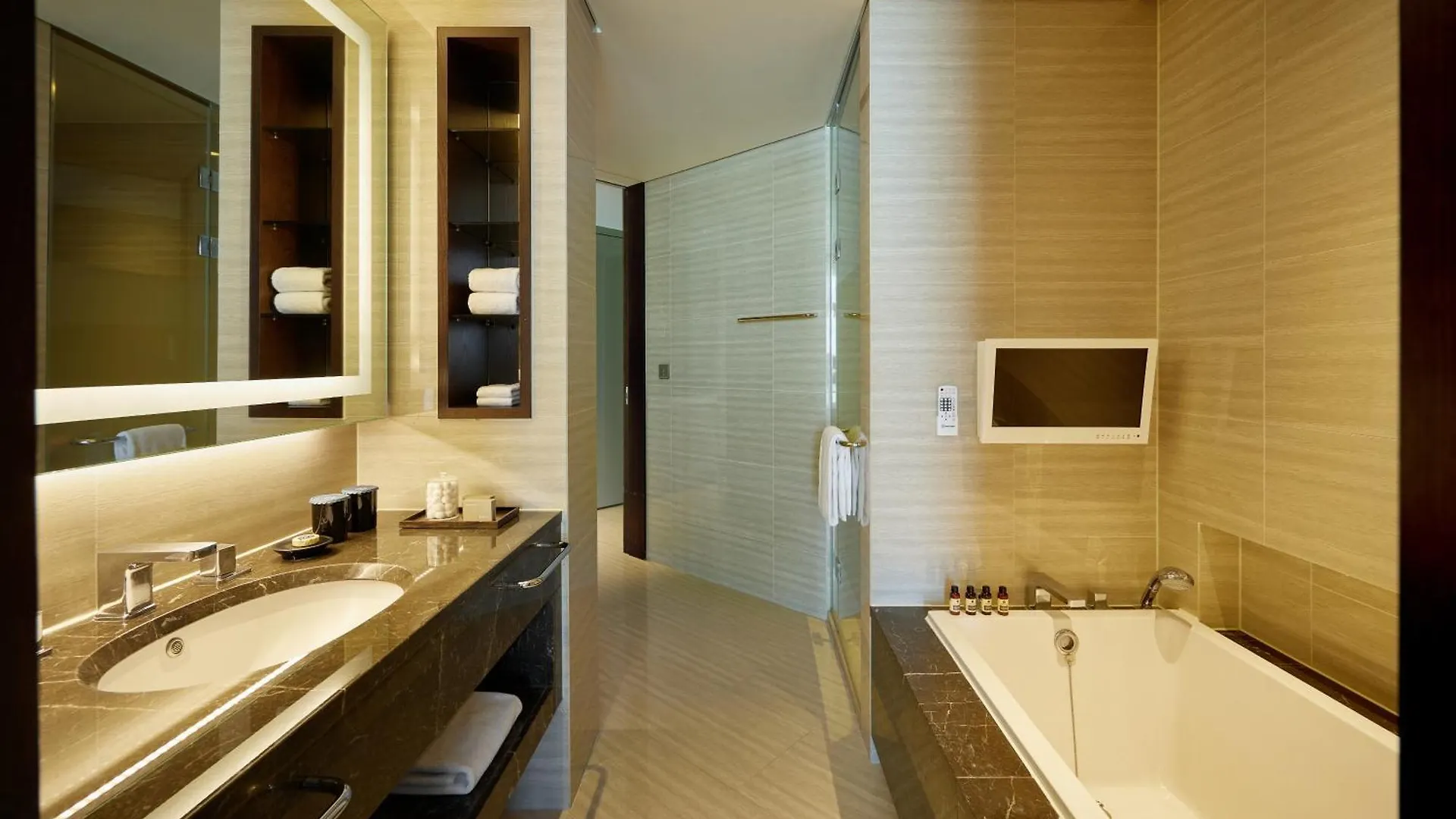 Oakwood Premier Incheon Aparthotel