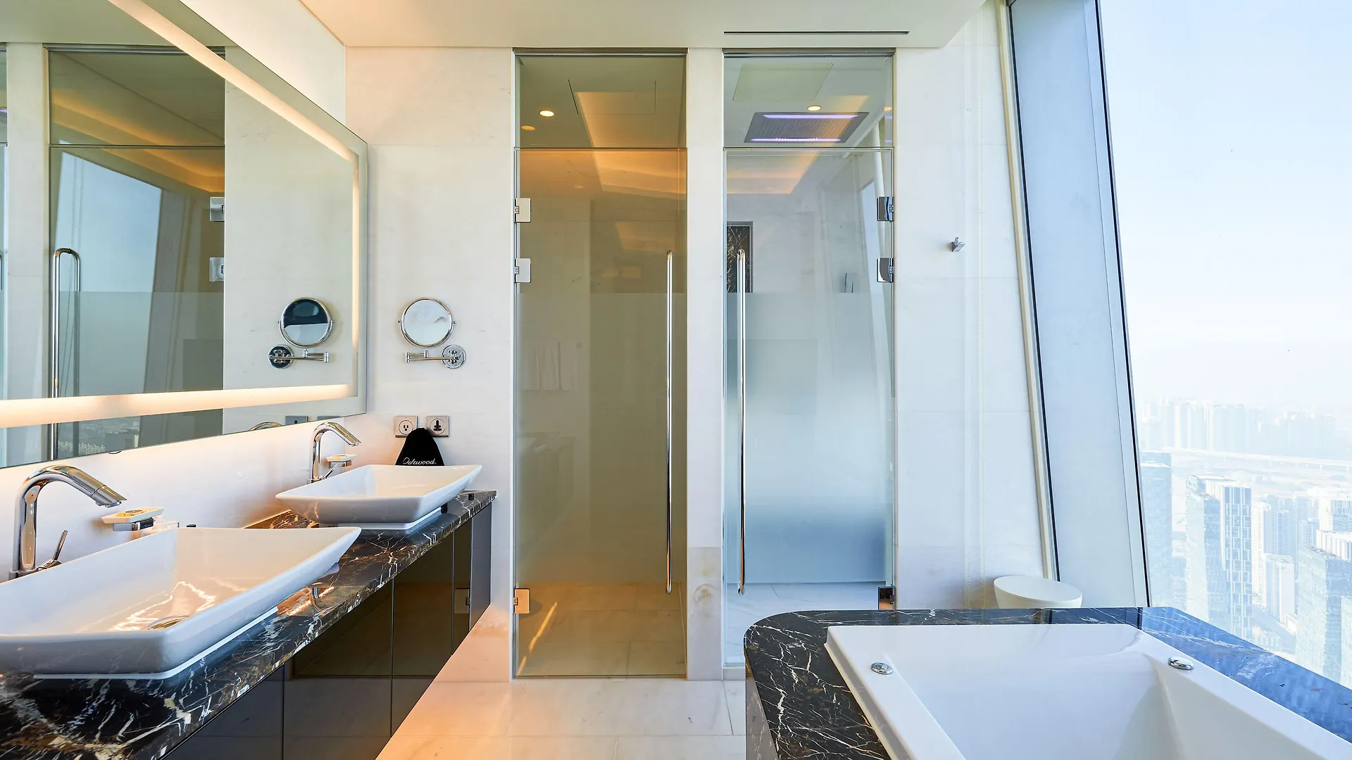 Oakwood Premier Incheon Aparthotel 5*,  South Korea