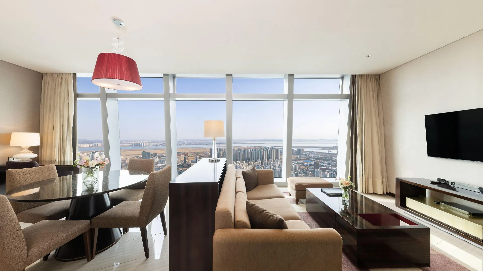 Oakwood Premier Incheon Aparthotel 5*,